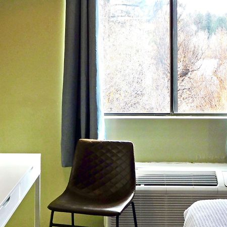 Travelodge By Wyndham Big Bear Lake Ca Esterno foto