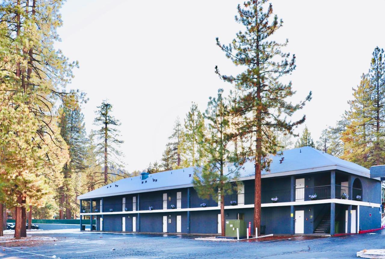 Travelodge By Wyndham Big Bear Lake Ca Esterno foto